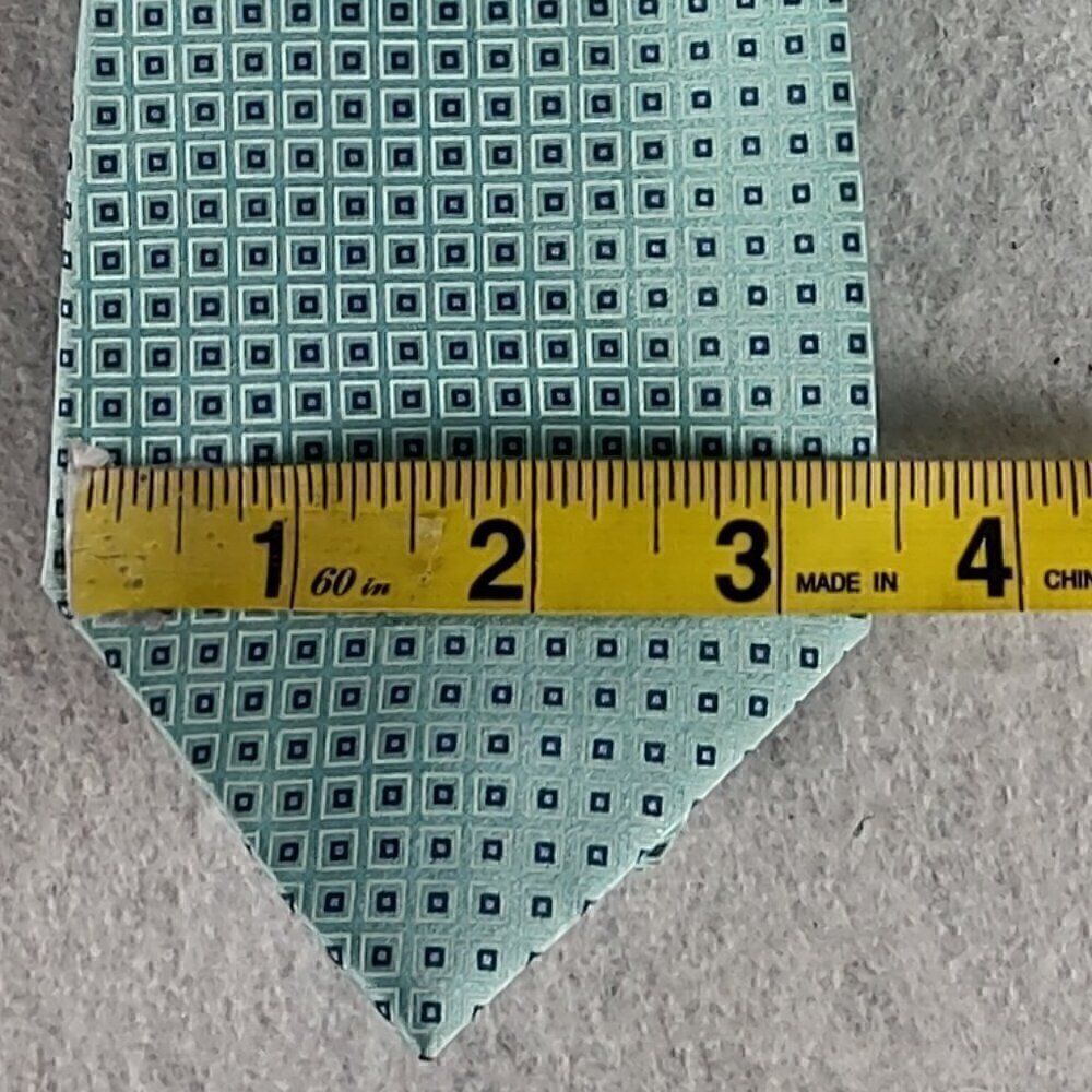 Izod Men's Very Light Blue, White, Blue Square Patterned 100% Silk Necktie - Picture 6 of 8